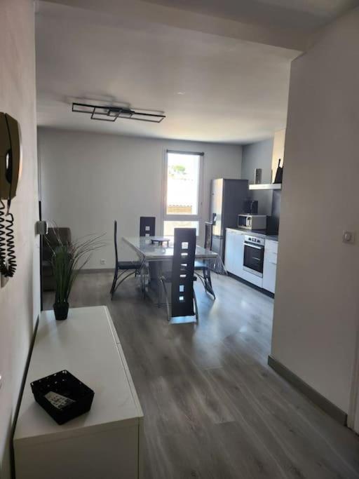 Appartement Sandonato Clermont-lʼHérault Екстериор снимка